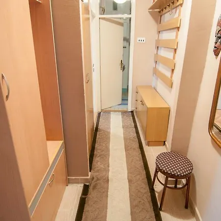 Genuine Montenegrin Flat شقة *